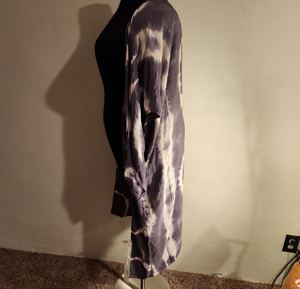 Ruggine Tie Dye Crochet Back Kimono Duster Gray White OS NWT - Picture 3 of 11